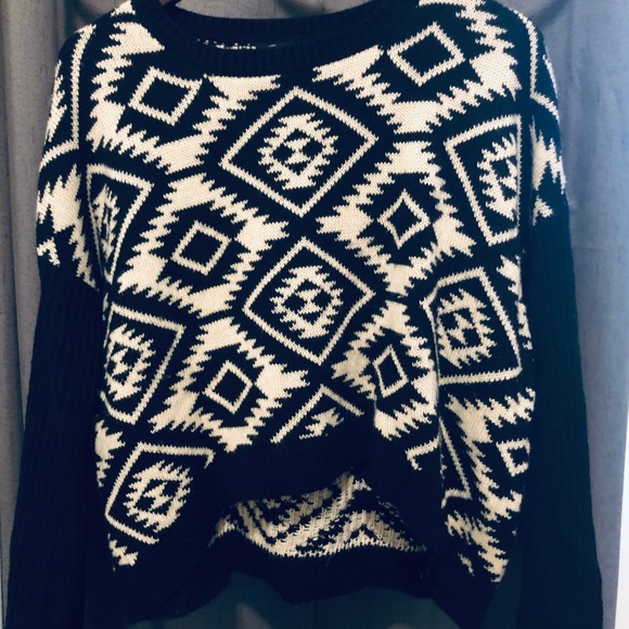 Aztec hi-lo sweater - Picture 2 of 3